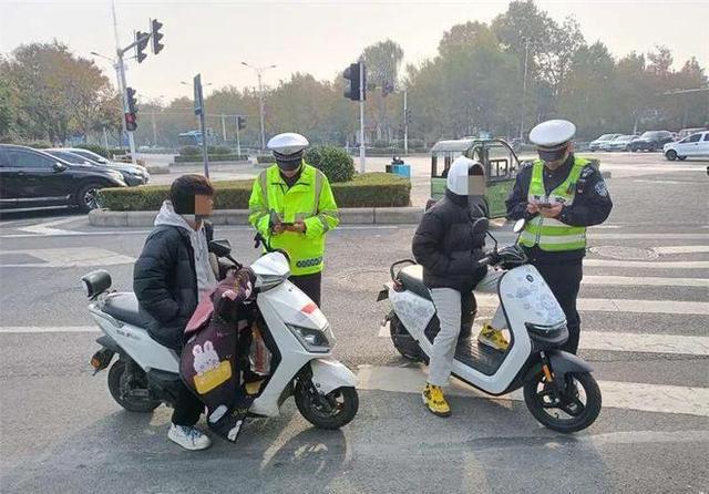电动车上路有“5不能”新要求别被罚了才知道头号玩家龙八国际网址2025年2月起执行(图6)