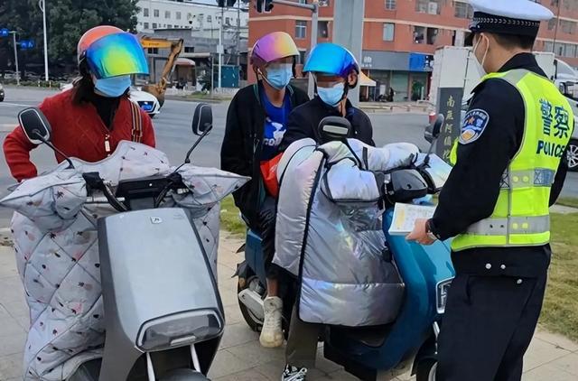 电动车上路有“5不能”新要求别被罚了才知道头号玩家龙八国际网址2025年2月起执行(图4)